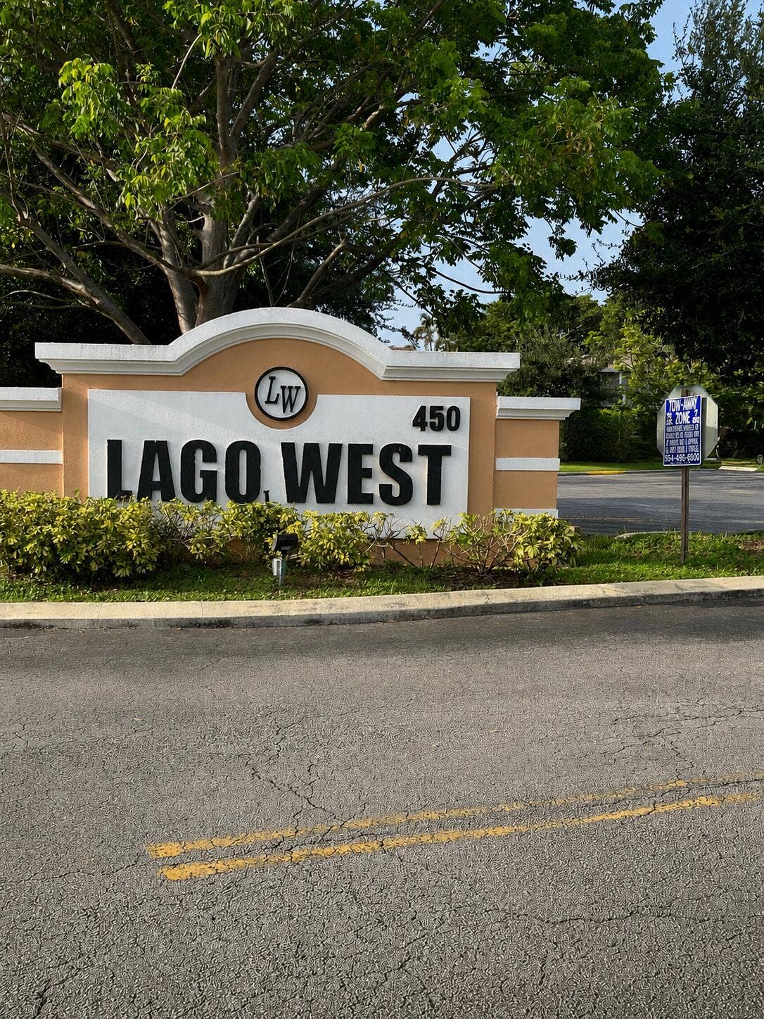 450 Commodore Drive, #106, Plantation, FL 33325 Building