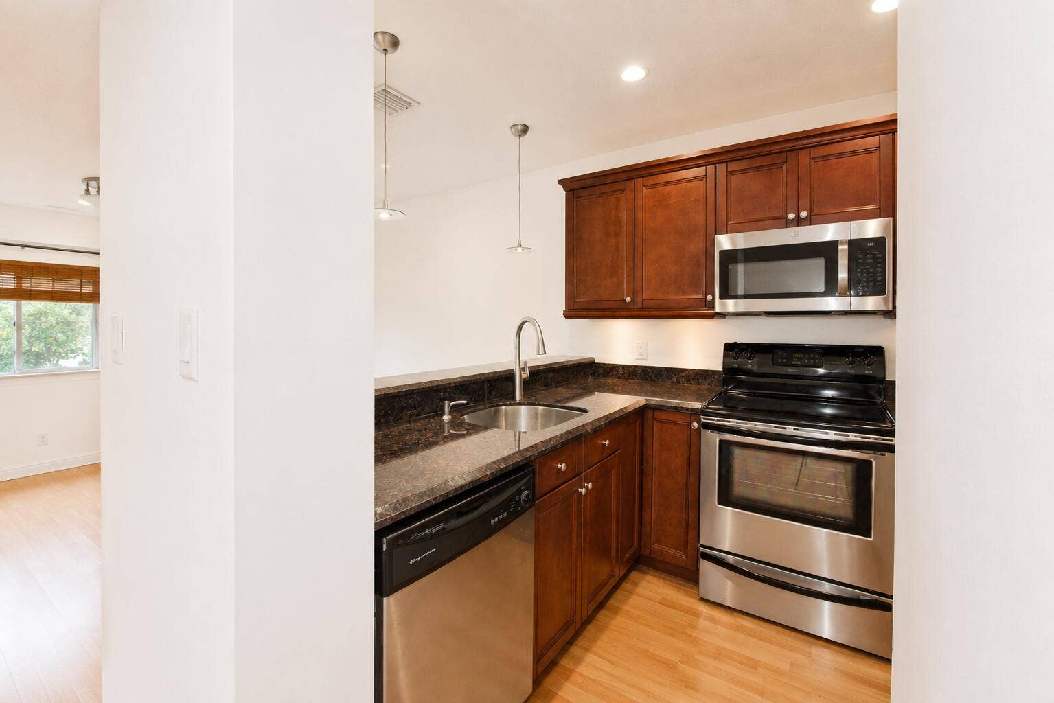 954 Coral Club Drive, #954, Coral Springs, FL 33071 Kitchen