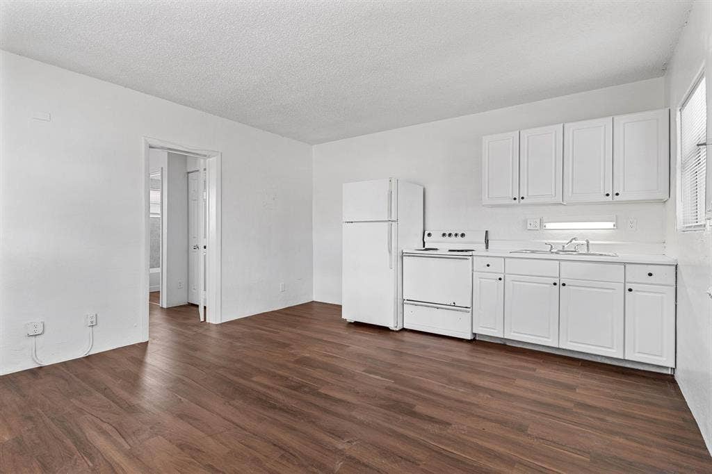 279 SW 1ST Street, #3, Deerfield Beach, FL 33441 4