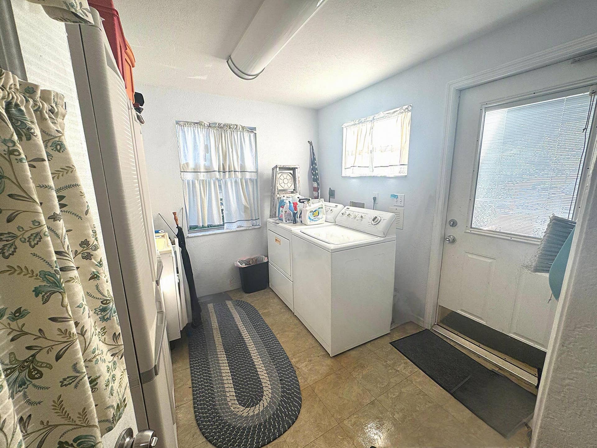 704 E HILLSBORO Boulevard, Deerfield Beach, FL 33441 LAUNDRY ROOM