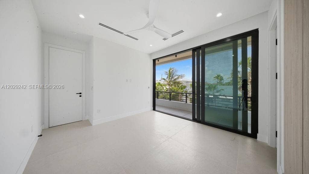 3318 NE 16TH Place, Fort Lauderdale, Fort Lauderdale, FL 33305 GetMedia (90)