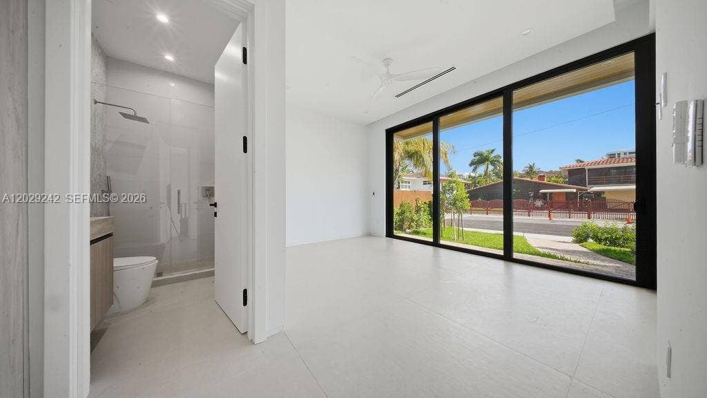 3318 NE 16TH Place, Fort Lauderdale, Fort Lauderdale, FL 33305 GetMedia (66)