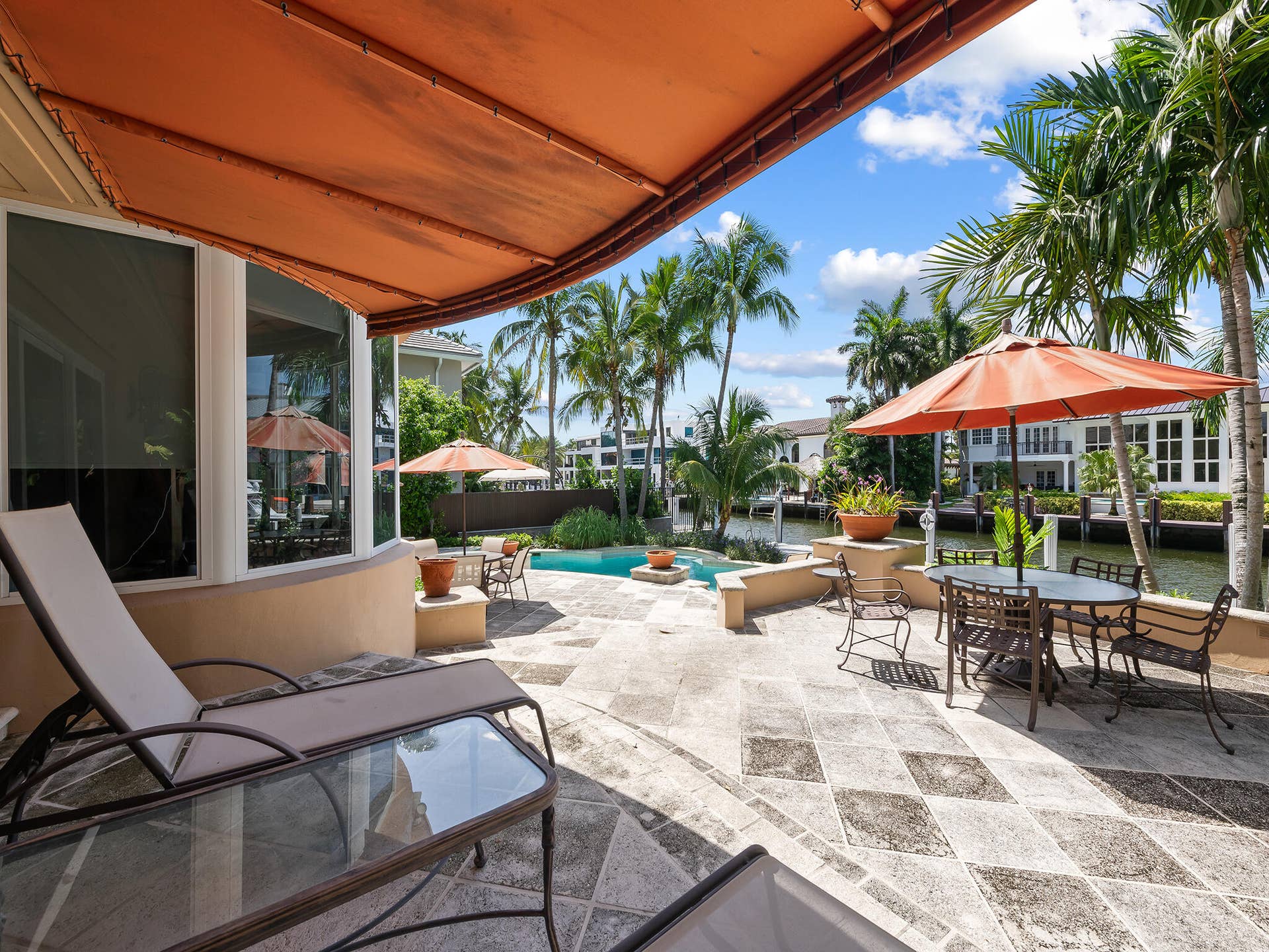 Southern Views capture the winter sun and summer breezes