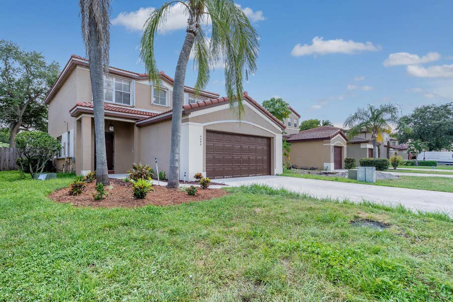 Property photo for 4250 NW 1st Place, Deerfield Beach, FL
