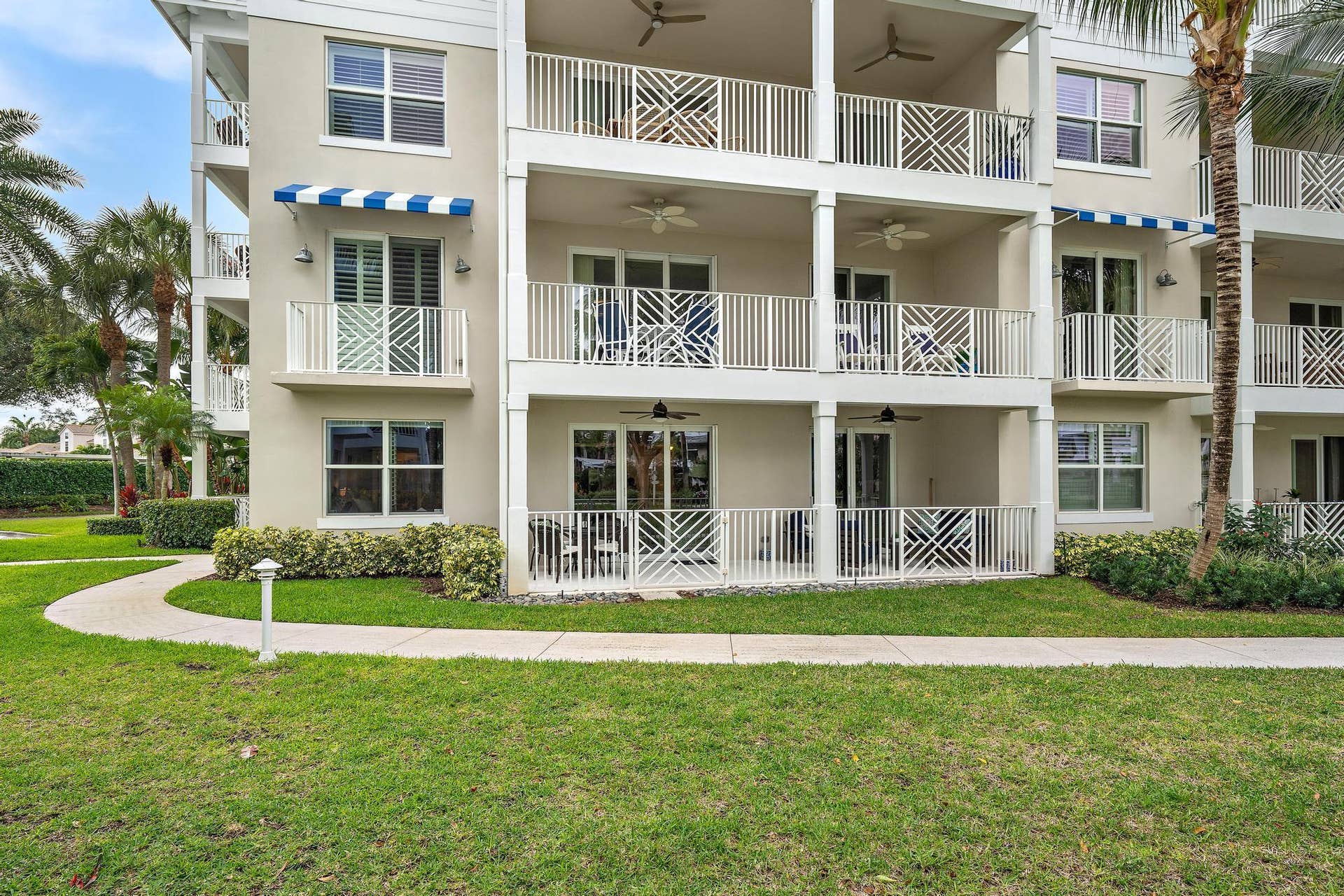 814 BAY COLONY Drive S, Juno Beach, FL 33408 814 Bay Colony Dr S-19