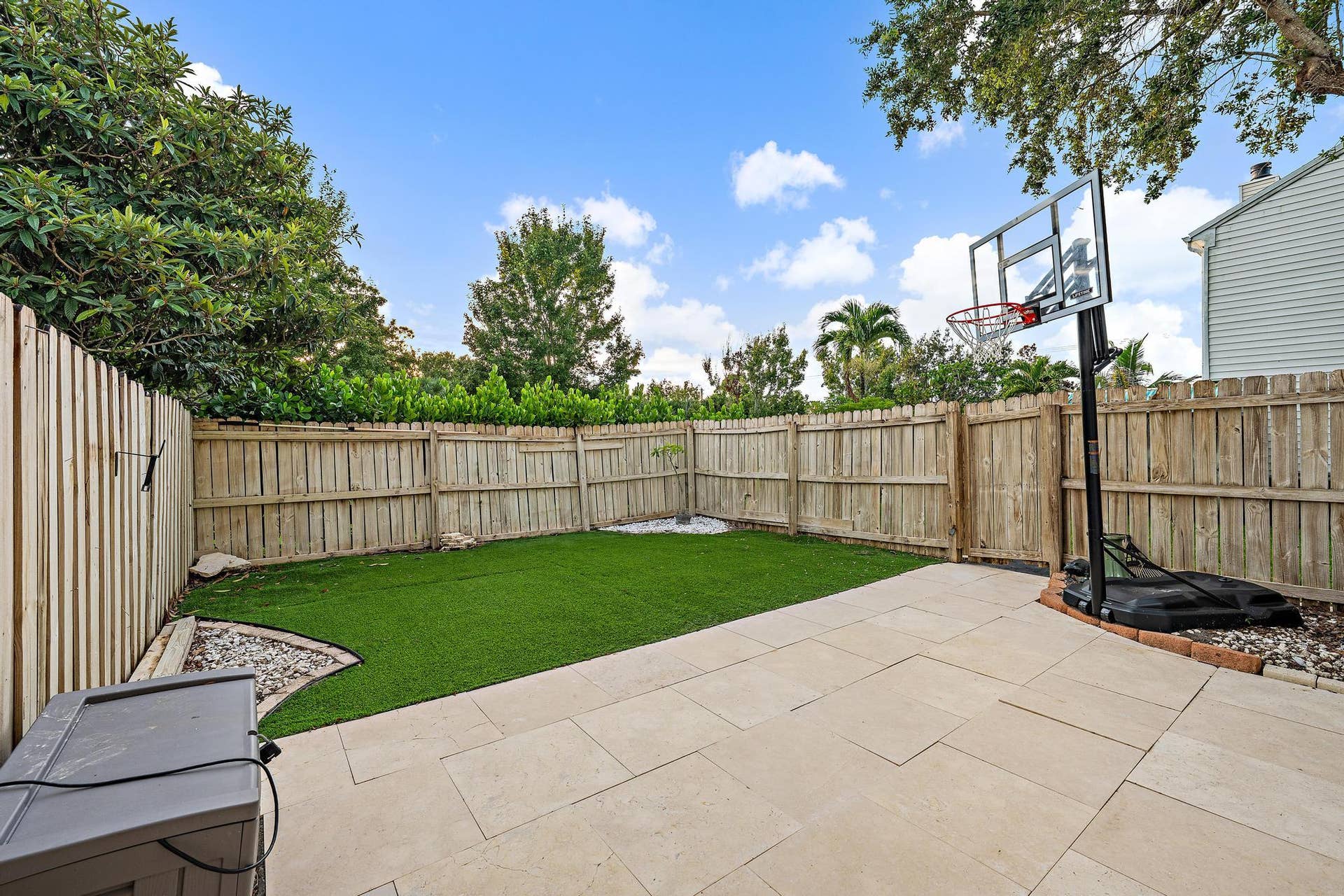 408 Georgian Park Drive, Jupiter, FL 33458 Patio & Backyard