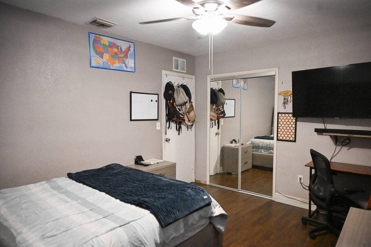 6814 NW 14TH Street, Plantation, FL 33313 BEDROOM 1