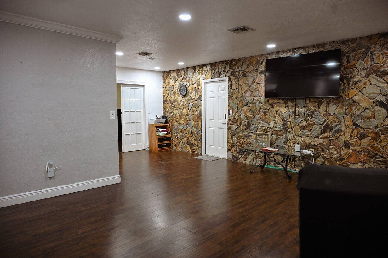6814 NW 14TH Street, Plantation, FL 33313 LIVING DINING