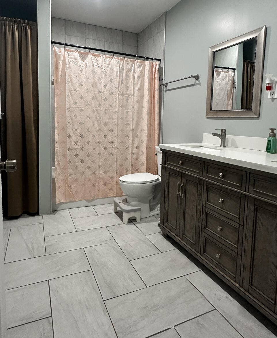 6814 NW 14TH Street, Plantation, FL 33313 PRIMARY BATHROOM