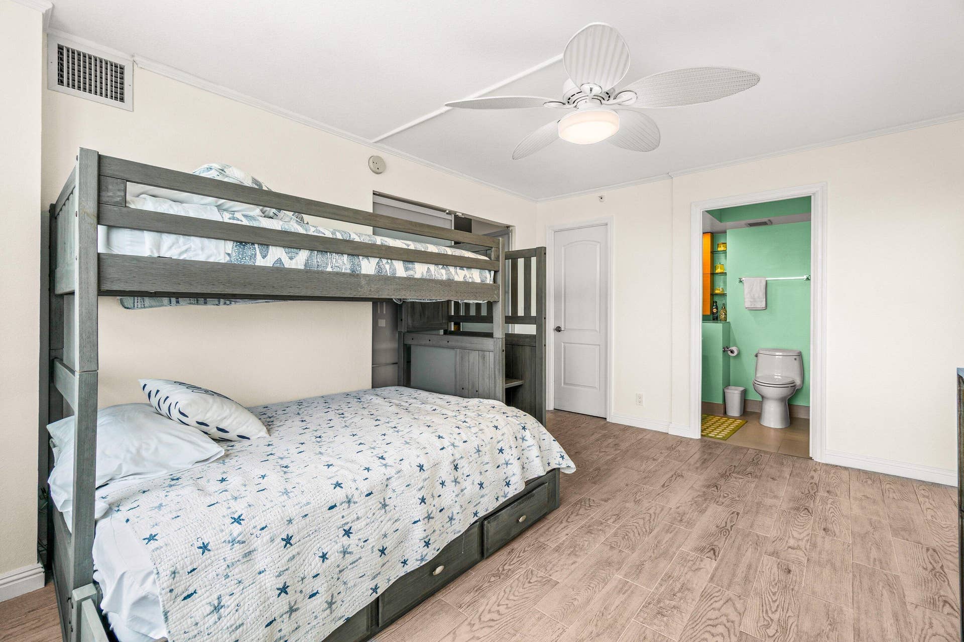 4511 S Ocean Boulevard, #607, Highland Beach, FL 33487 020-4511SouthOceanBoulevard-607-Highland