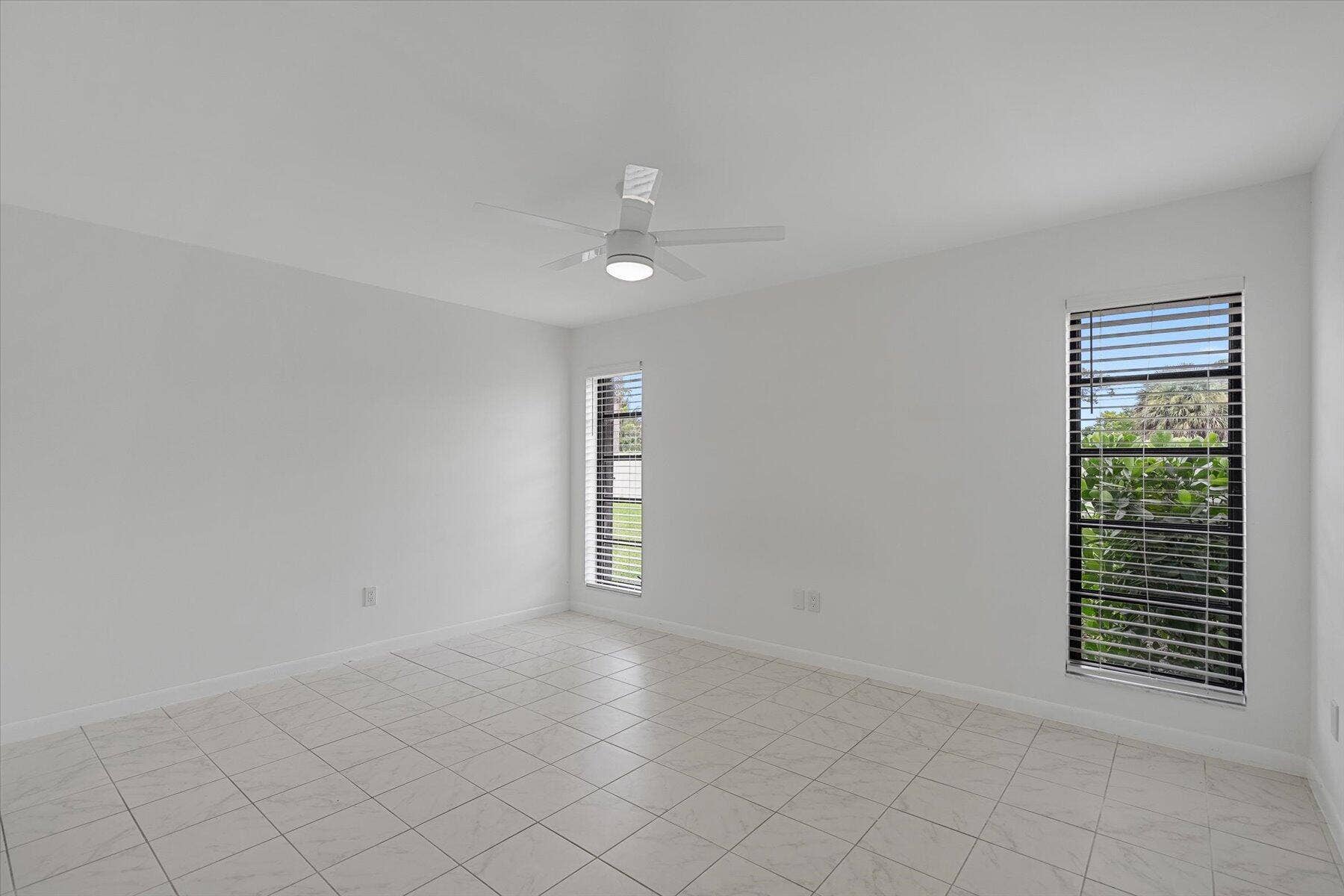 6510 OLIVEWOOD Circle, Greenacres, FL 33463 12-DSC04169