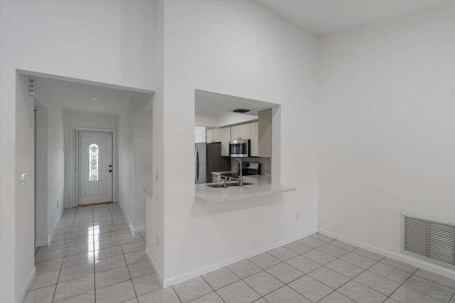 6510 OLIVEWOOD Circle, Greenacres, FL 33463 20-DSC04223