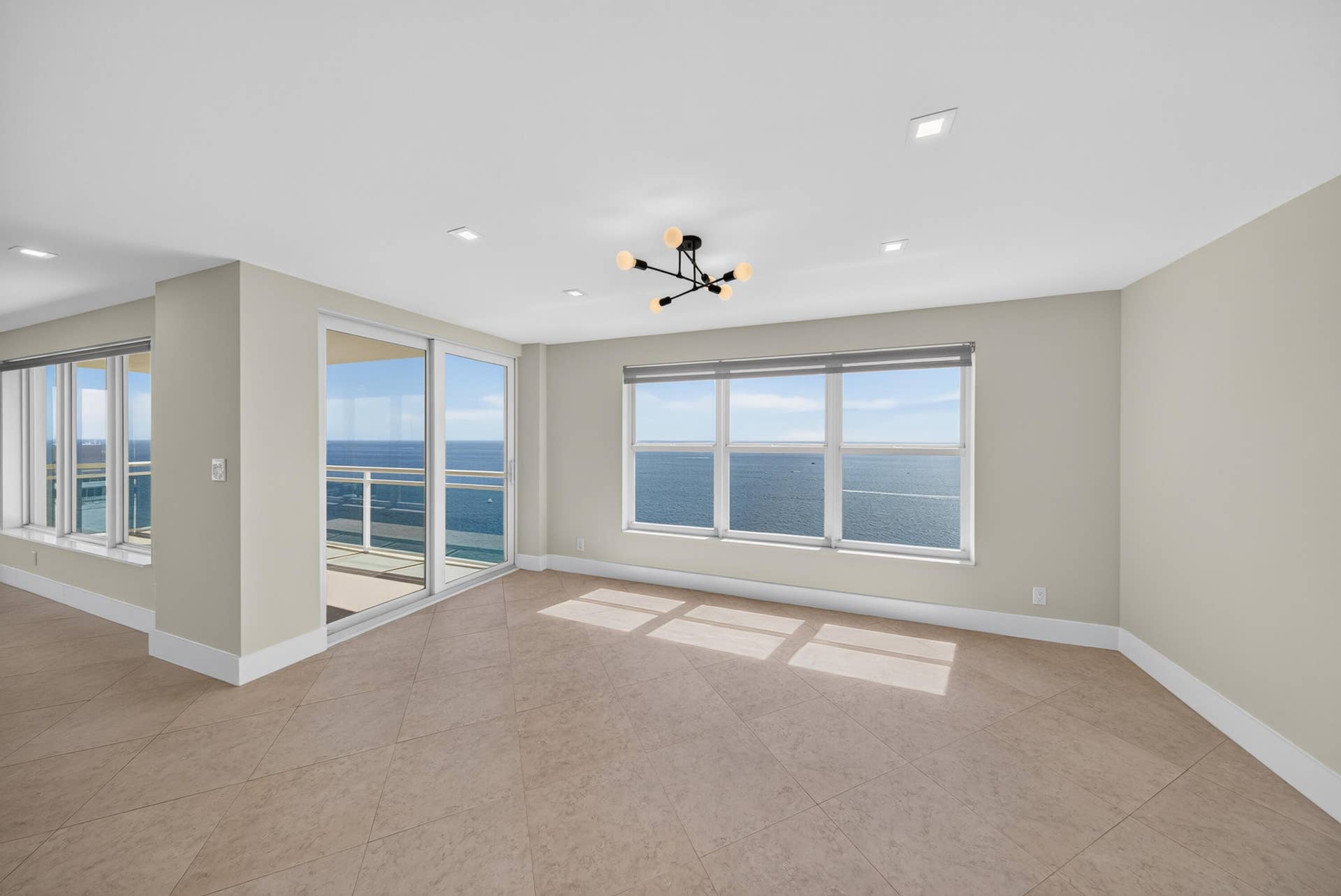 3900 Galt Ocean Drive, #2417, Fort Lauderdale, FL 33308 A light-filled dining area opens directly to the wraparound balcony and sweeping Atlantic