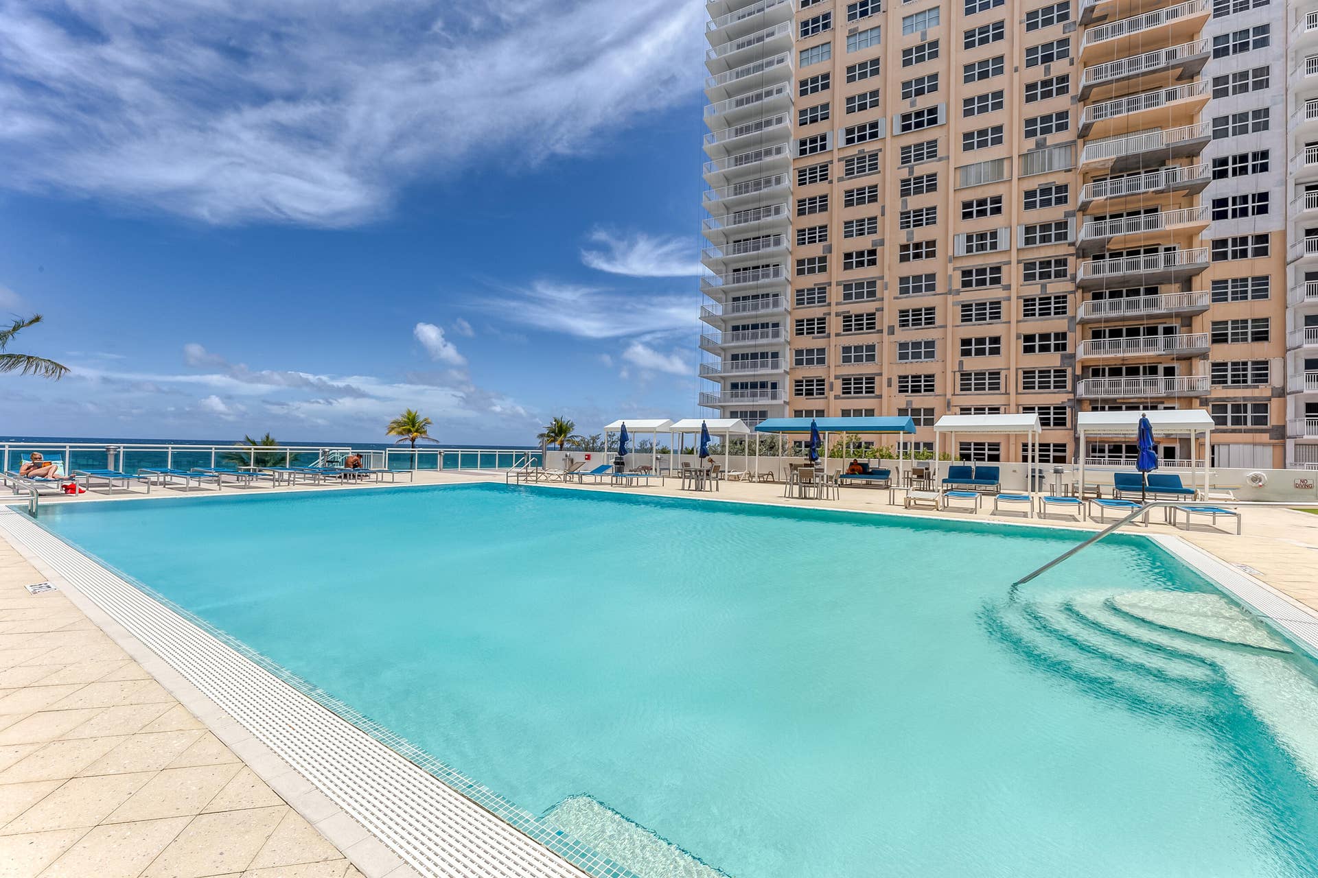 3900 Galt Ocean Drive, #2417, Fort Lauderdale, FL 33308 Resort-style heated pool and expansive sun deck overlooking the Atlantic Ocean.