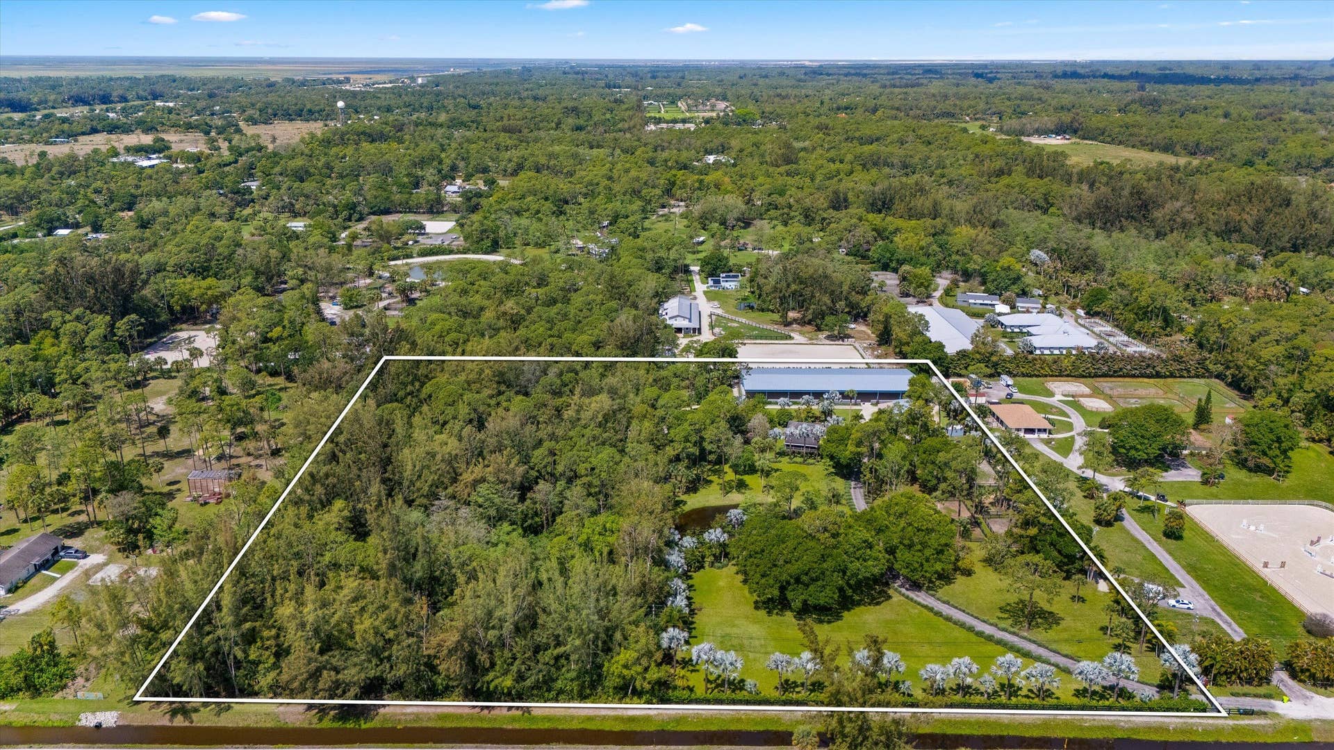 10 acre parcel see listing B26067915.