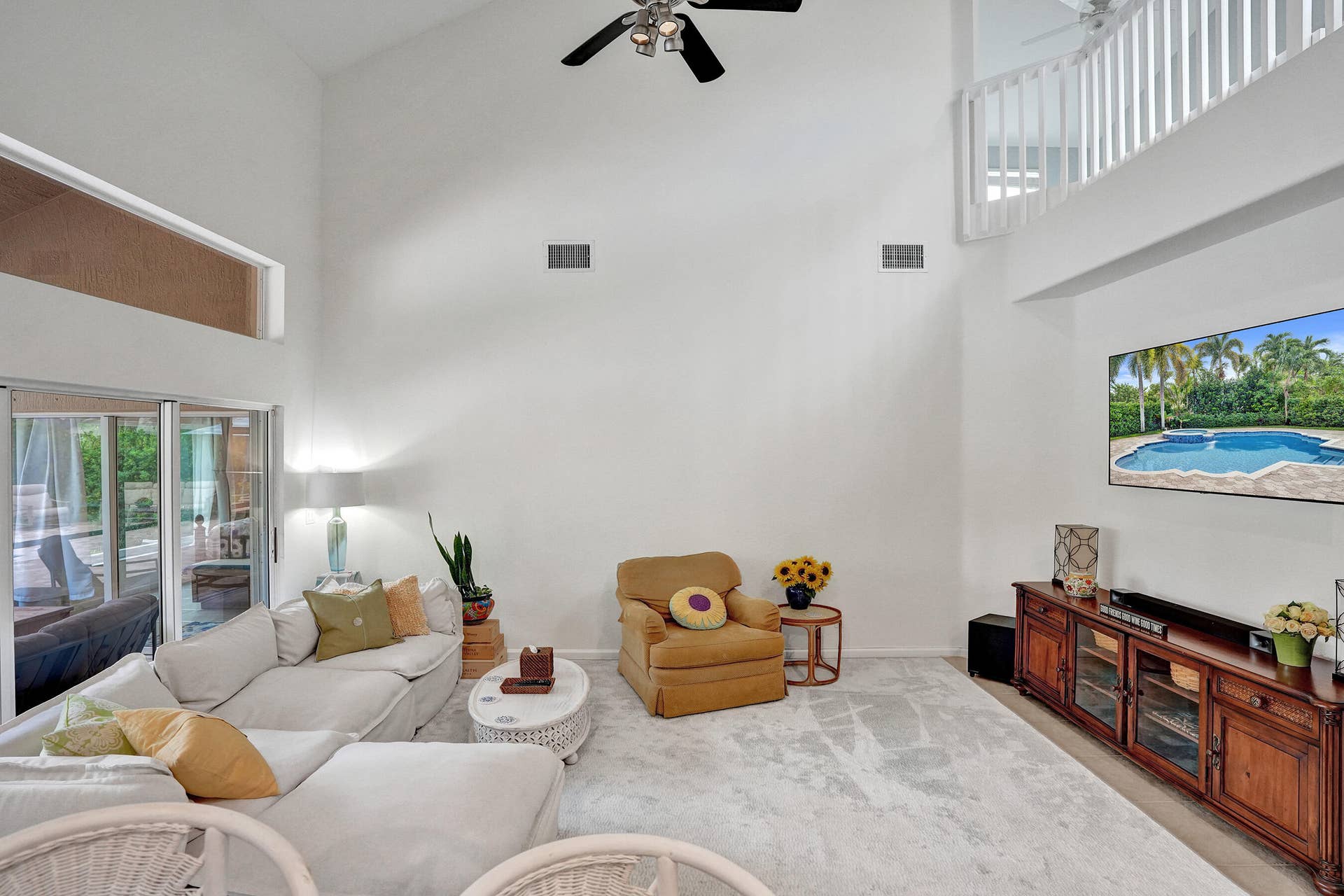 Vaulted ceilings and an open-concept layout