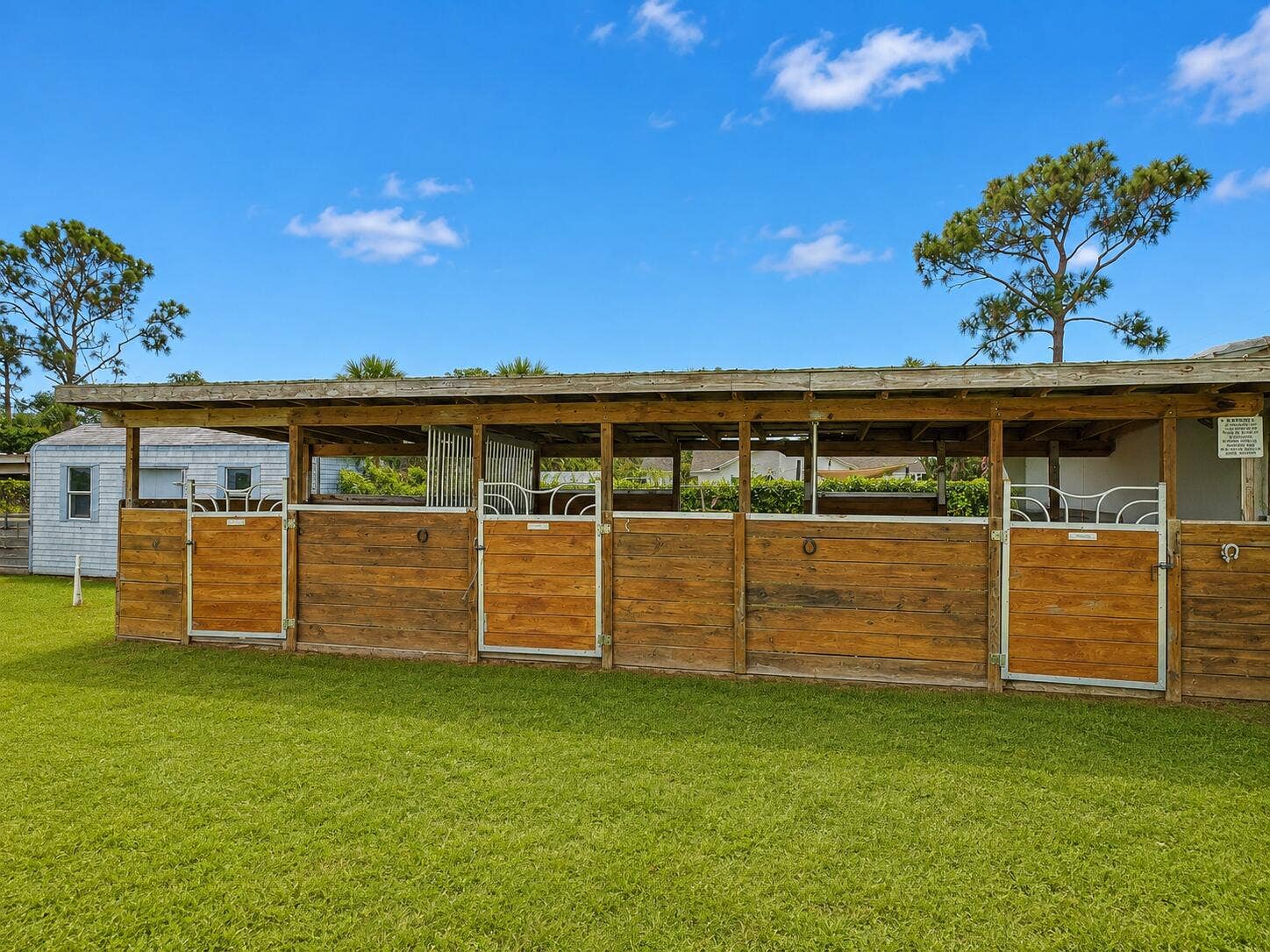 Barn 2 forward