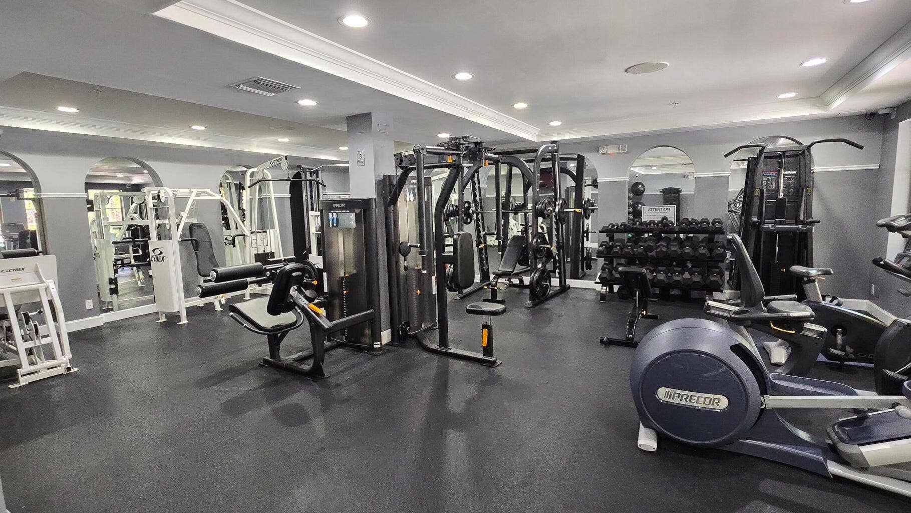 630 S Sapodilla Avenue, #PH 521, West Palm Beach, FL 33401 630 521 Fitness