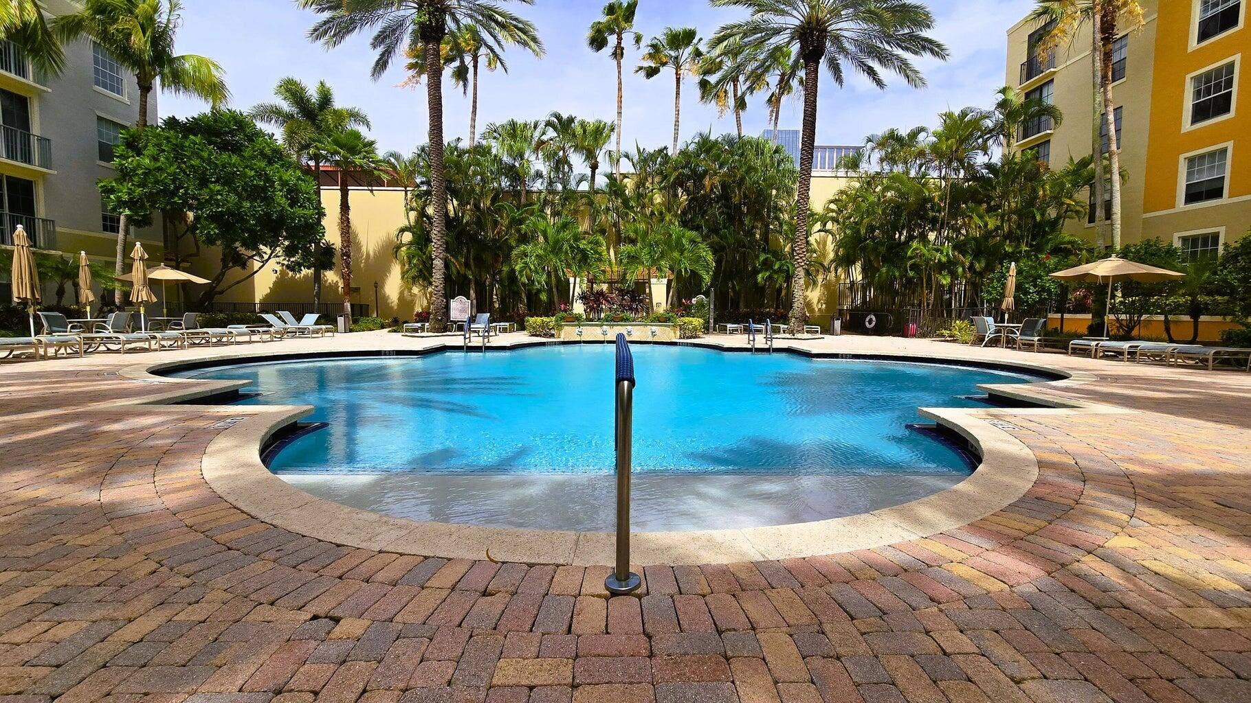 630 S Sapodilla Avenue, #PH 521, West Palm Beach, FL 33401 630 521 Pool area