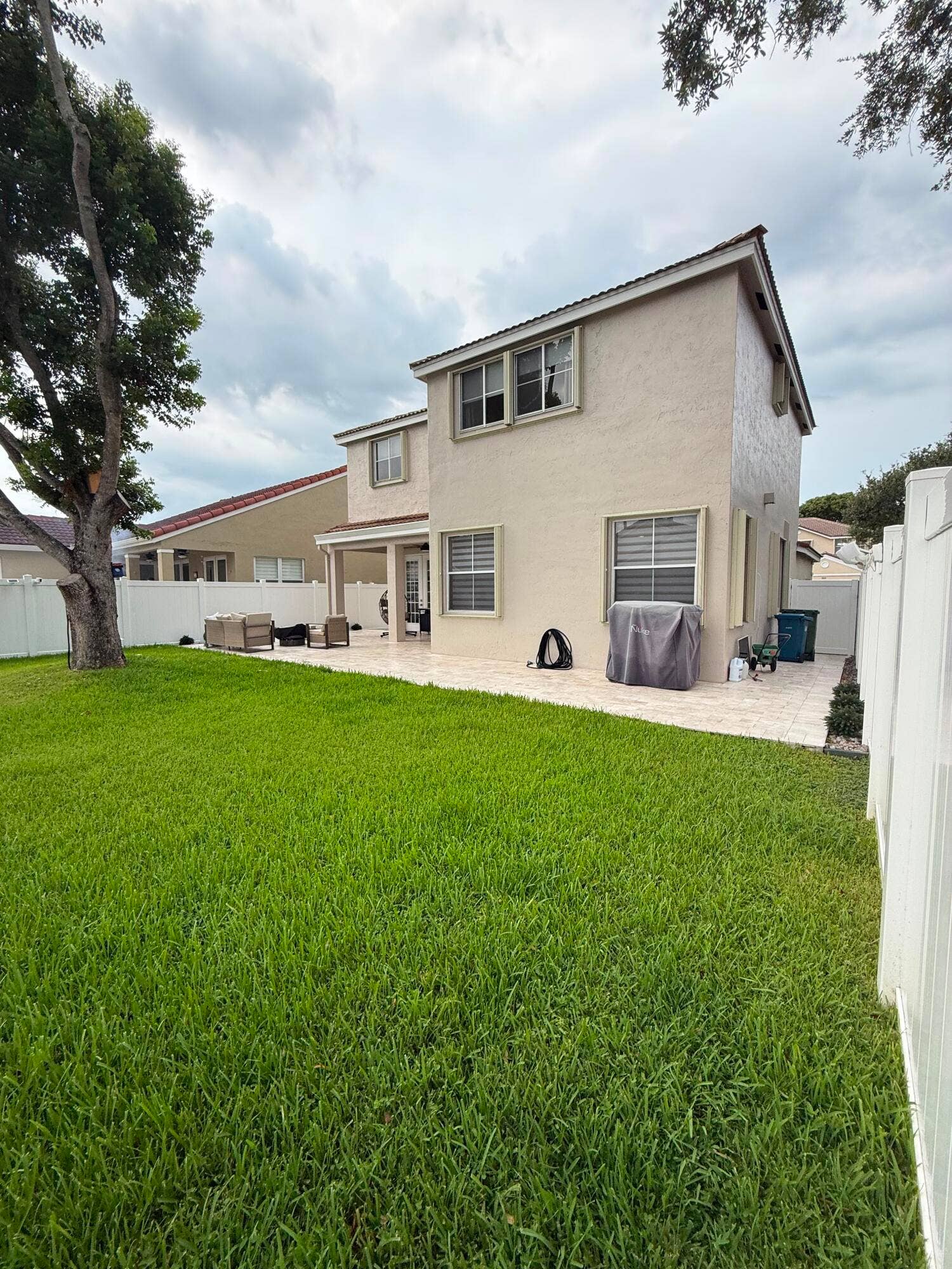 844 Falling Water Road, Weston, FL 33326 5eab3b2e-e918-4088-8ff9-bf3cb5e1468d