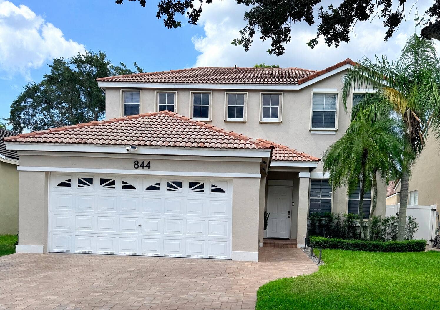 844 Falling Water Road, Weston, FL 33326 476FE7F2-4C41-4054-846E-C465441266F9