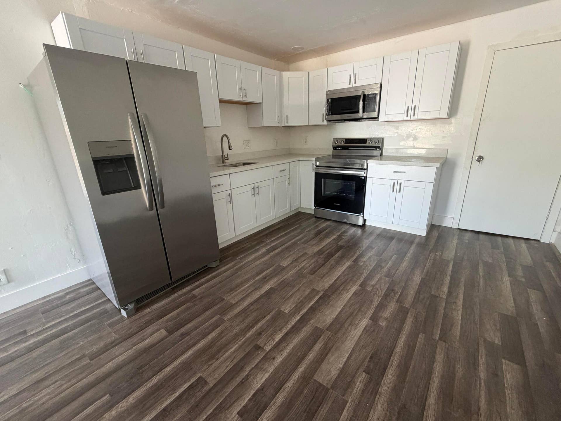 1303 NW 8TH Avenue, Fort Lauderdale, FL 33311 IMG_9347