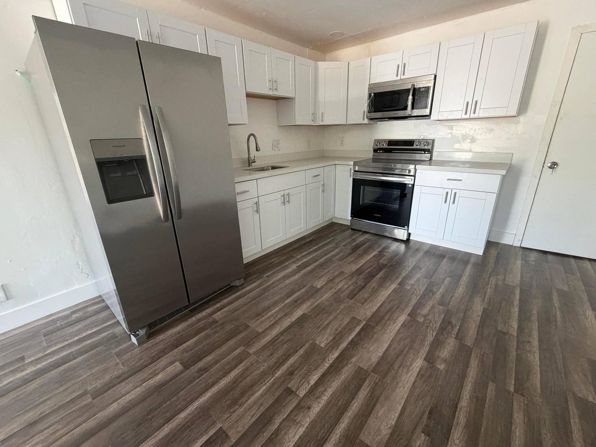 1303 NW 8TH Avenue, Fort Lauderdale, FL 33311 IMG_9348