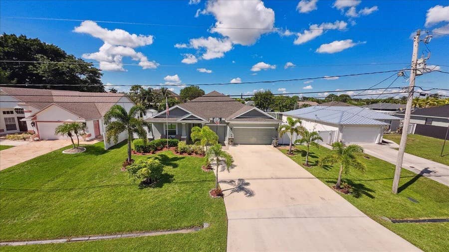 Property photo for 343 SE FISK Road, Port St Lucie, FL