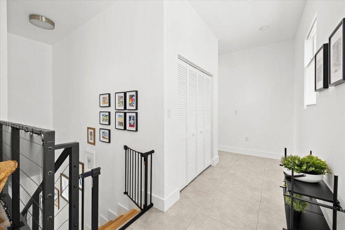 1255 NE 18TH Avenue, Fort Lauderdale, FL 33304 30-424A2223