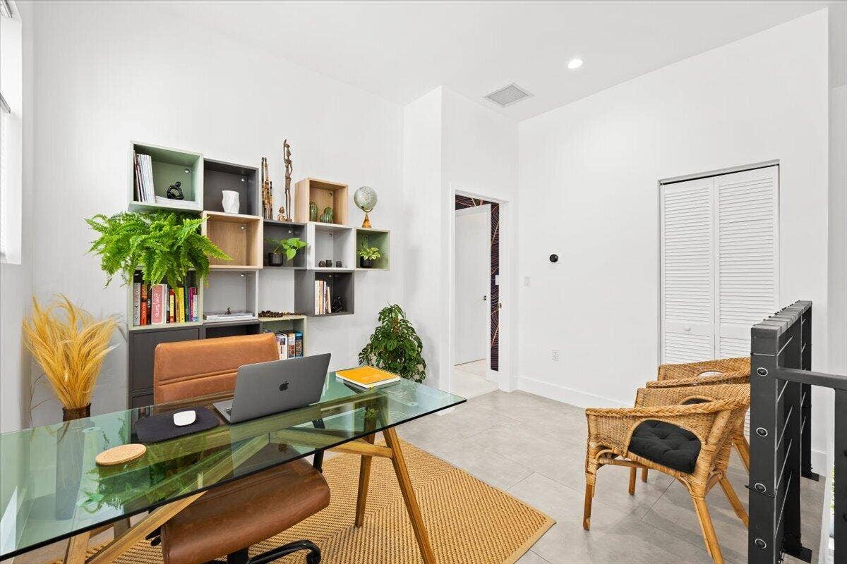 1255 NE 18TH Avenue, Fort Lauderdale, FL 33304 21-424A2218