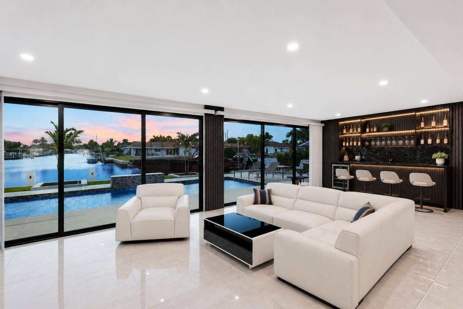 5641 Bayview Drive, Fort Lauderdale, FL 33308 Virtual Staging