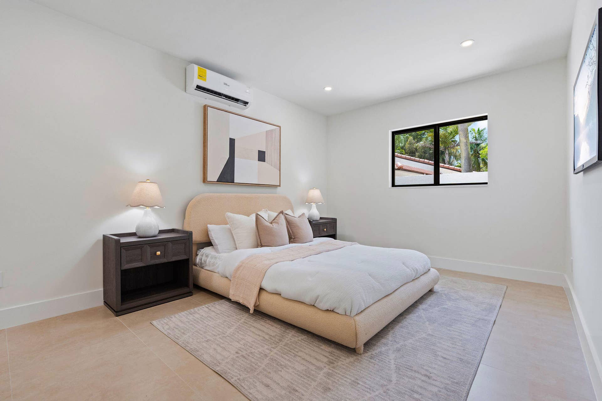 GUEST HOUSE - BEDROOM