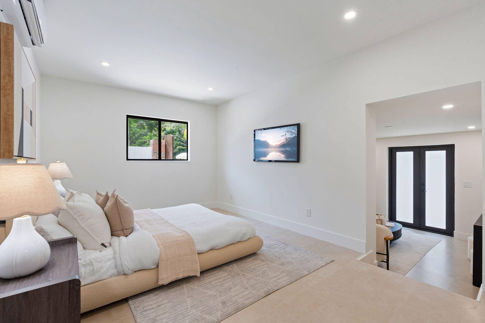 GUEST HOUSE - BEDROOM