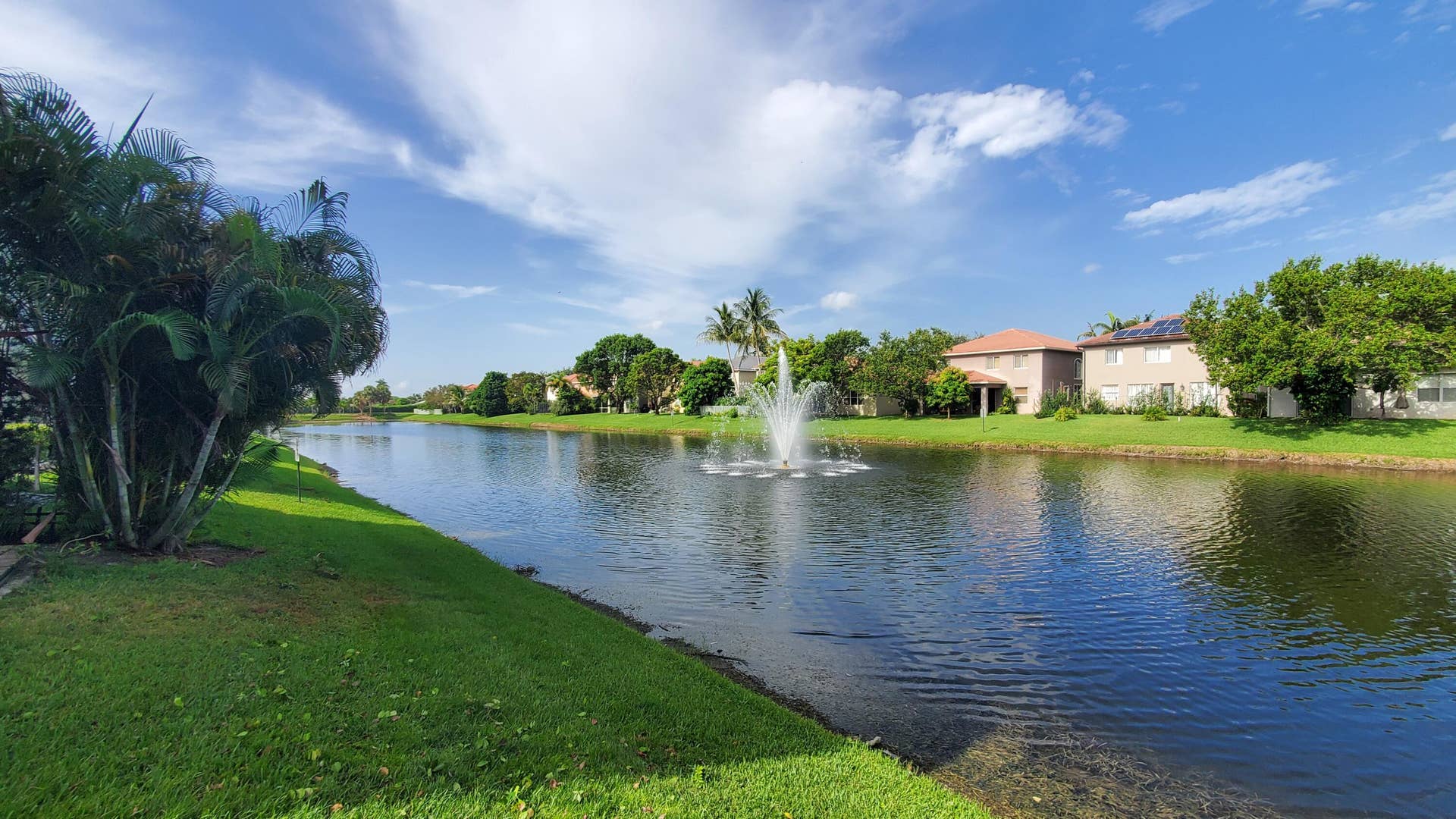 3051 Laurel Ridge Circle, Riviera Beach, FL 33404 Back (2)