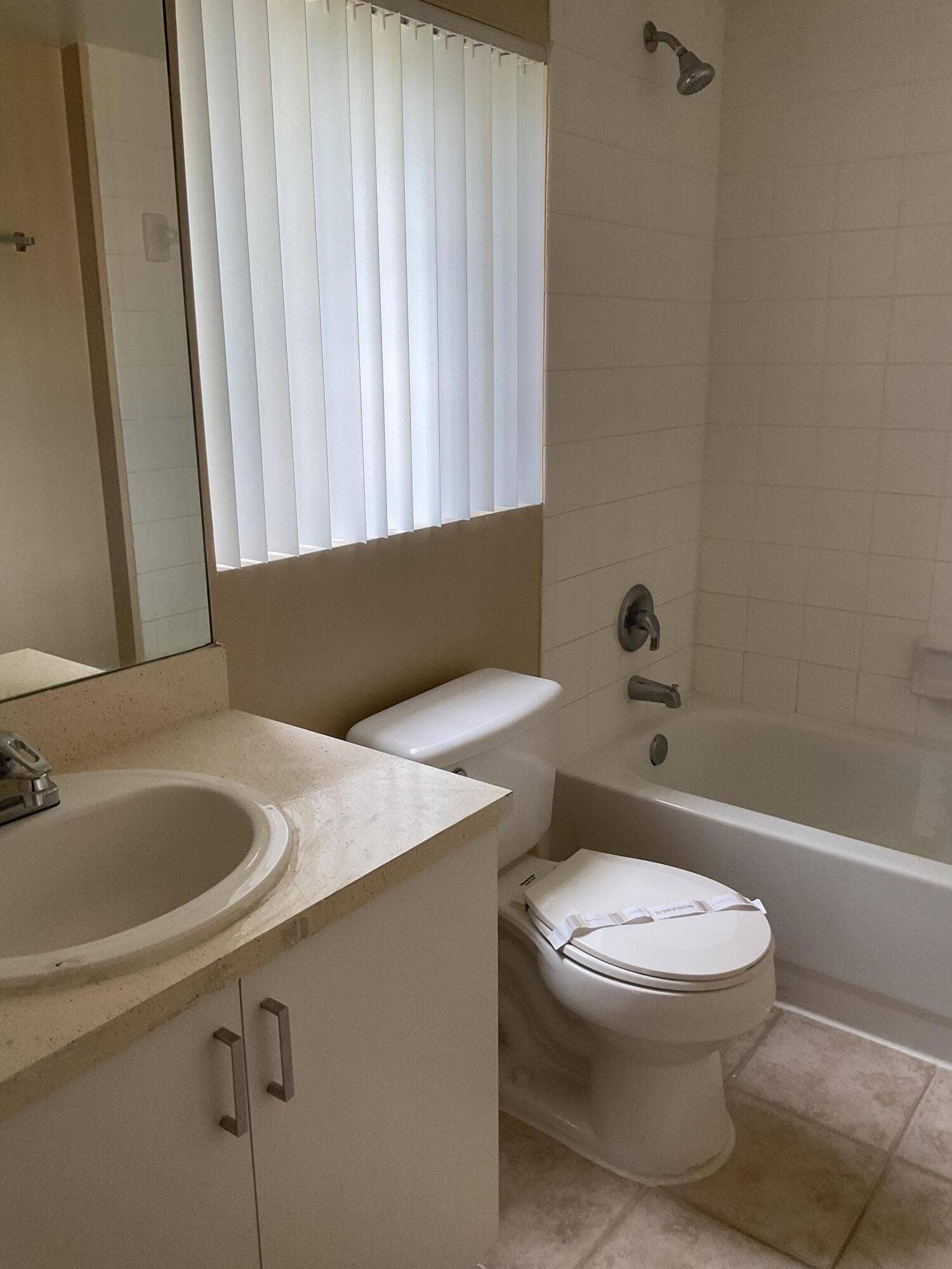 4163 N Haverhill Road, #1217, West Palm Beach, FL 33417 2nd Bath