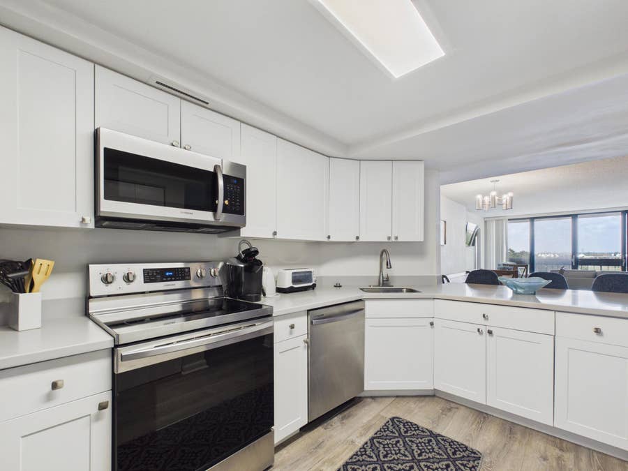 Property photo for 2400 PRESIDENTIAL Way, #704, West Palm Beach, FL