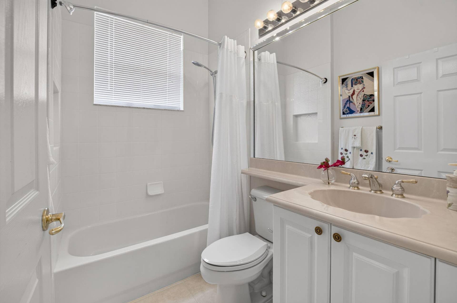 13645 SABATINI Lane, Delray Beach, FL 33446 GUEST BATHROOM