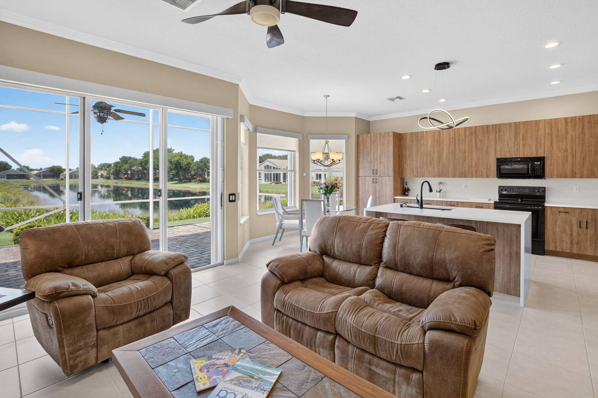 13645 SABATINI Lane, Delray Beach, FL 33446 FAMILY ROOM
