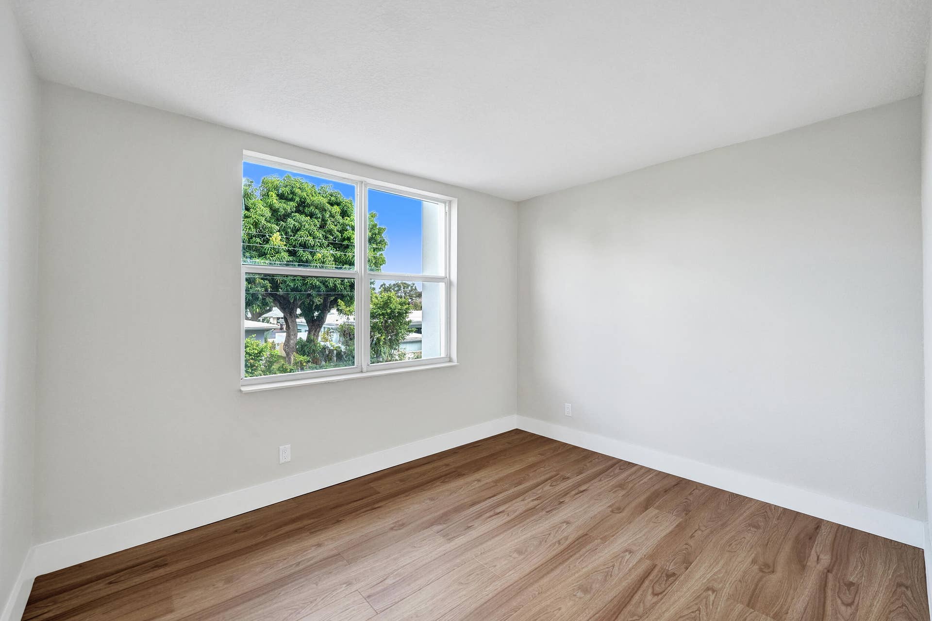 Second bedroom - Ideal for office/den; pre-wired for wall-mounted TV