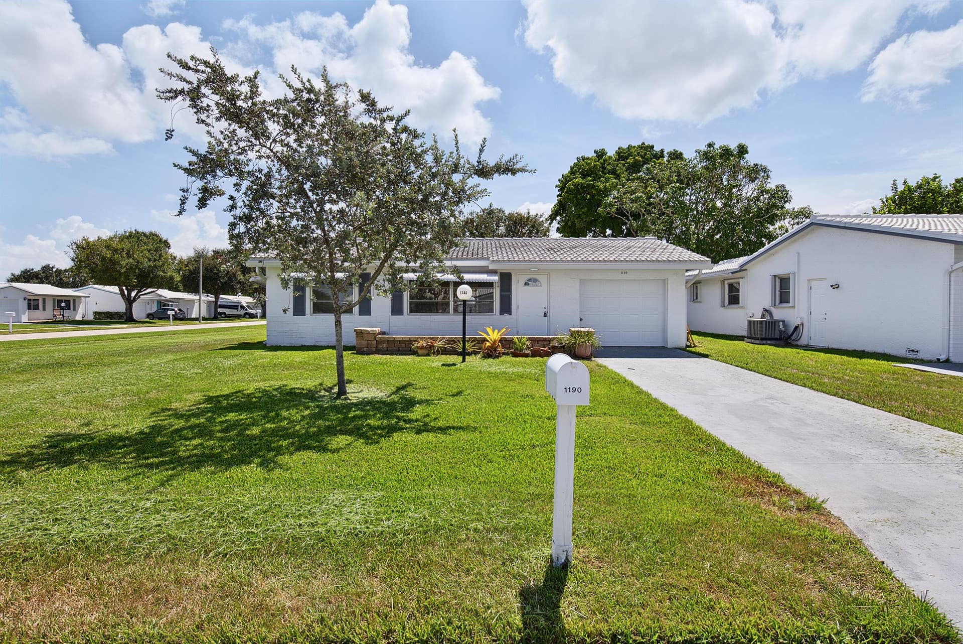 1190 NW 90TH Avenue, Plantation, FL 33322 View from Street