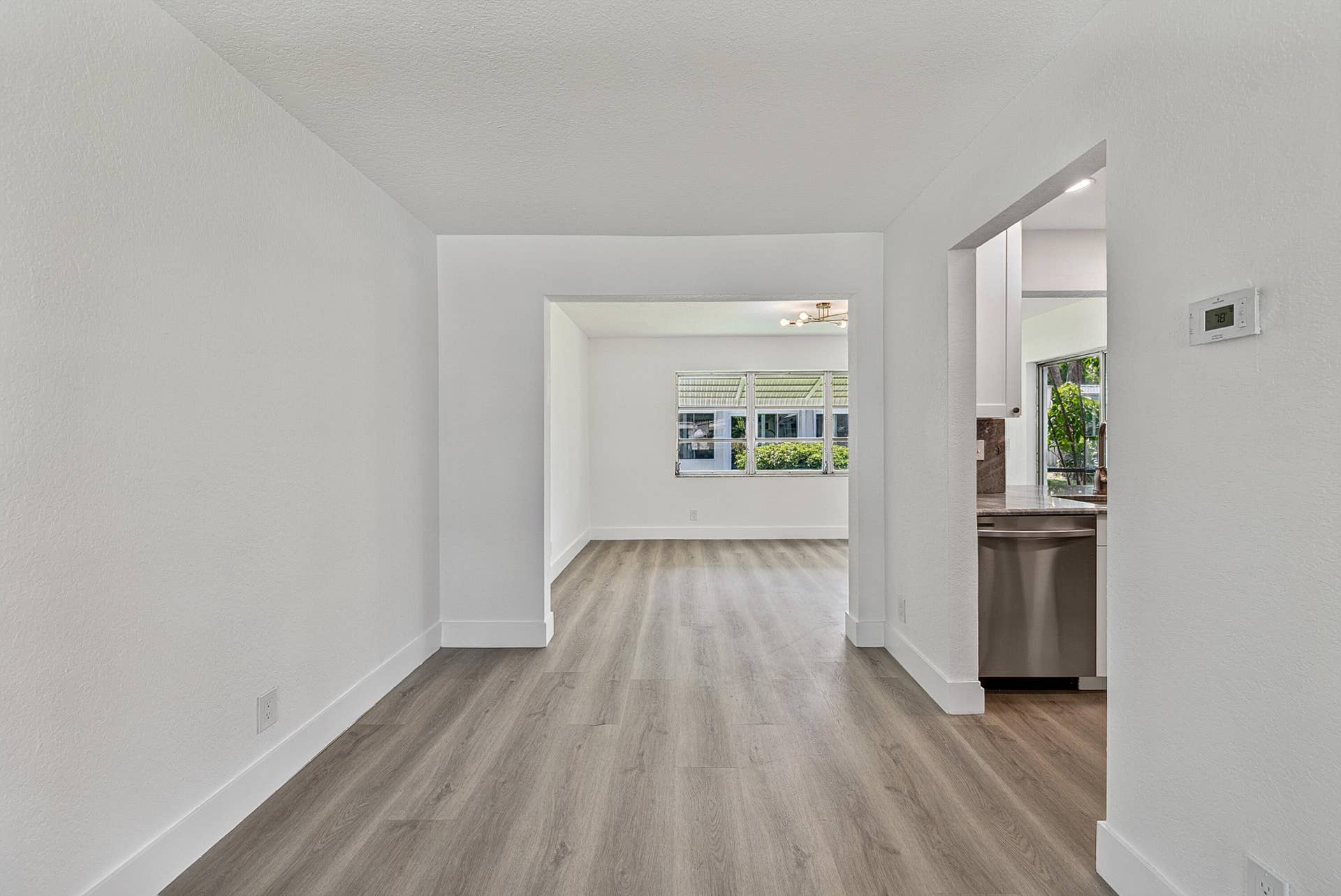 1190 NW 90TH Avenue, Plantation, FL 33322 Living Area