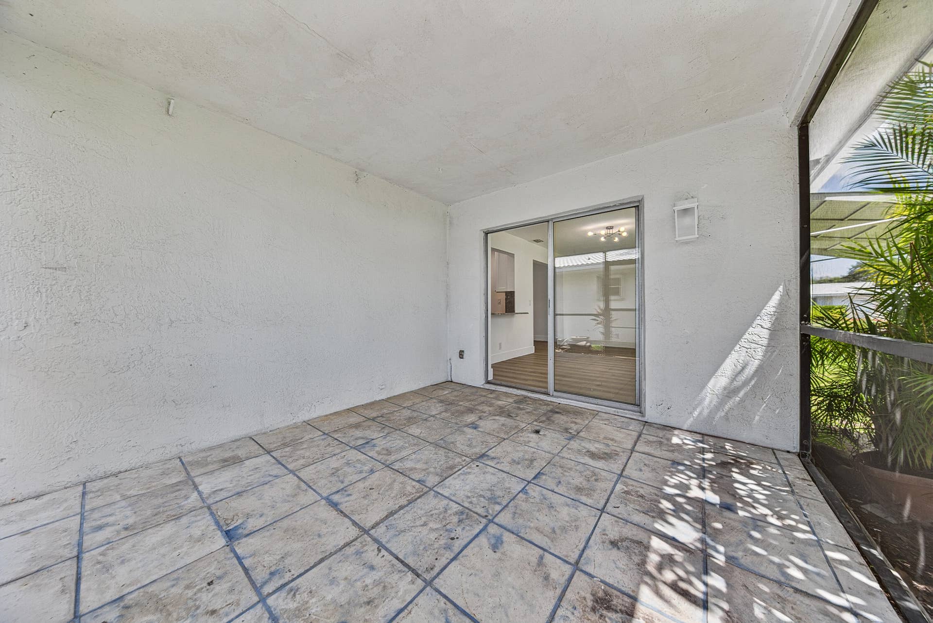 1190 NW 90TH Avenue, Plantation, FL 33322 Enclosed Patio