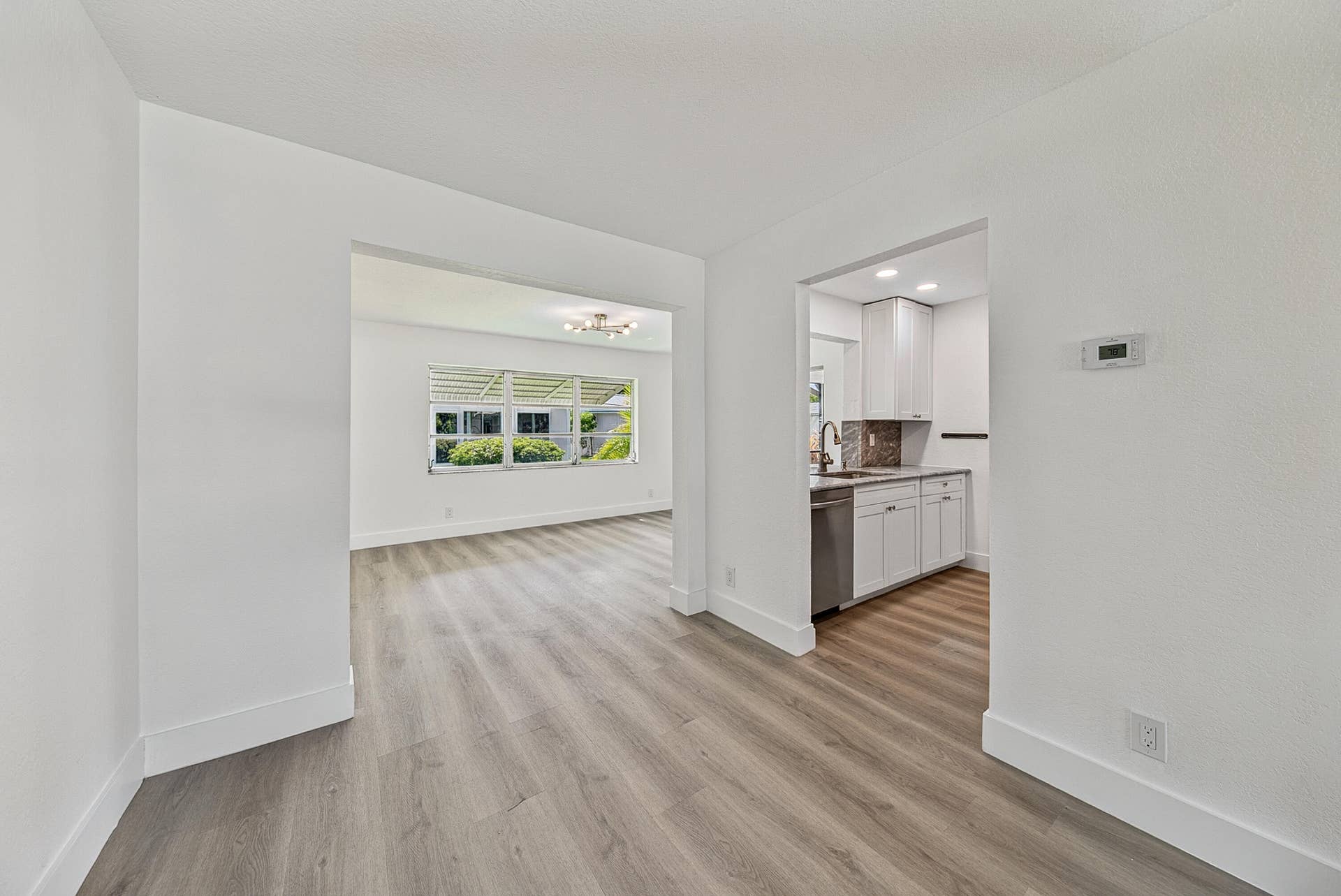 1190 NW 90TH Avenue, Plantation, FL 33322 Living Area