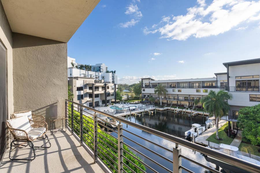 Property photo for 180 SE 4TH Terrace, Pompano Beach, FL