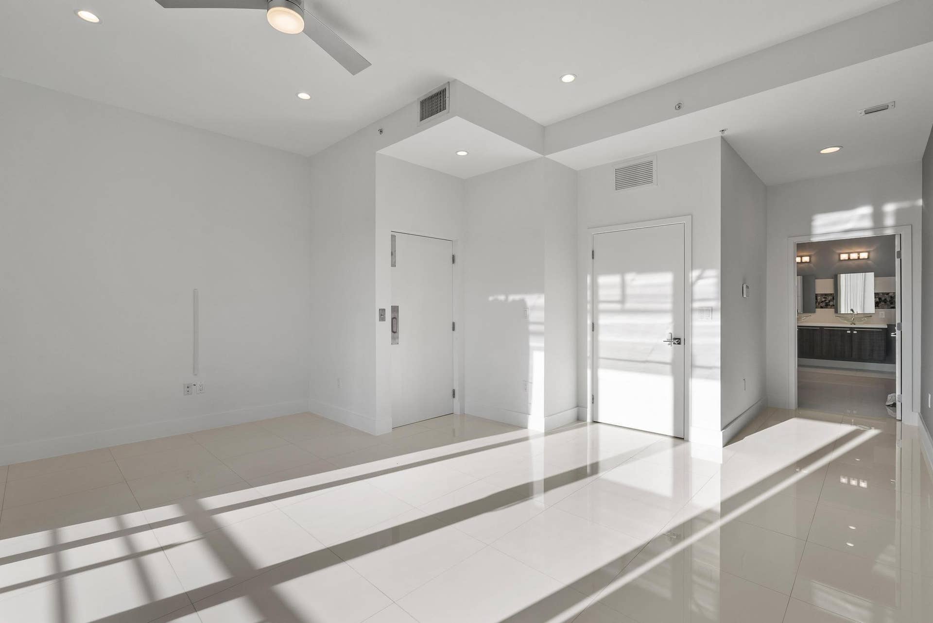 180 SE 4TH Terrace, Pompano Beach, Pompano Beach, FL 33060 Private floor huge primary suite