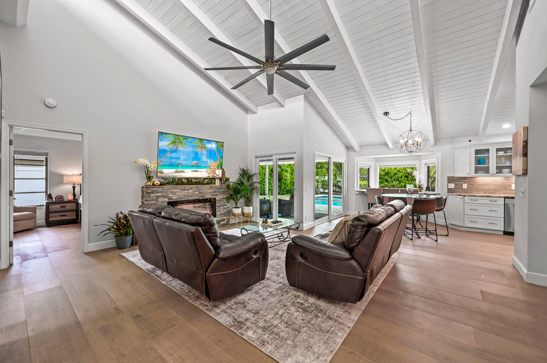 1102 Kriss Lane, Jupiter, FL 33458 1102 Kriss Ln Jupiter, FL23