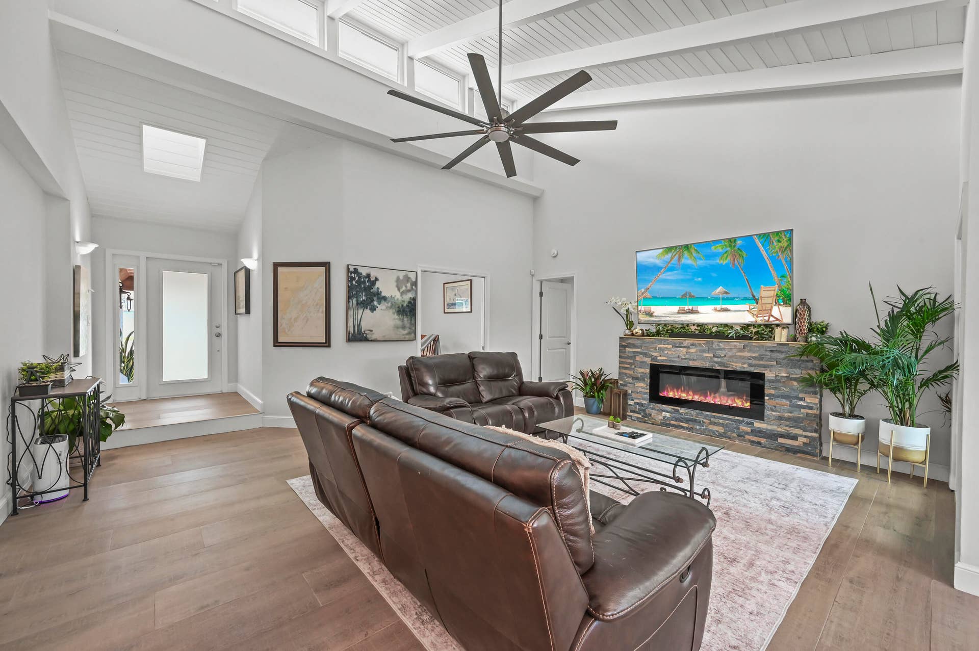 1102 Kriss Lane, Jupiter, FL 33458 1102 Kriss Ln Jupiter, FL24