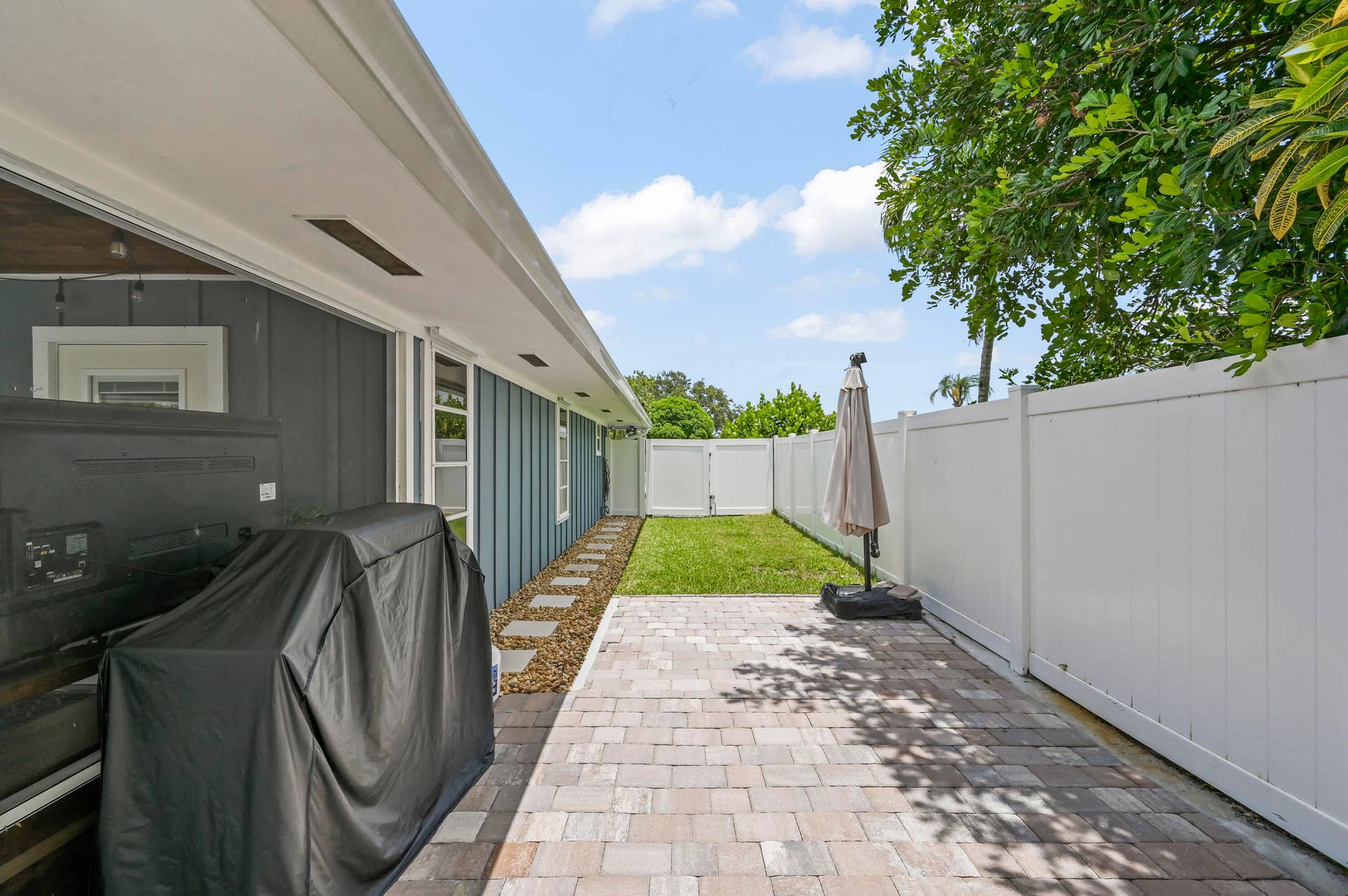 1102 Kriss Lane, Jupiter, FL 33458 1102 Kriss Ln Jupiter, FL09