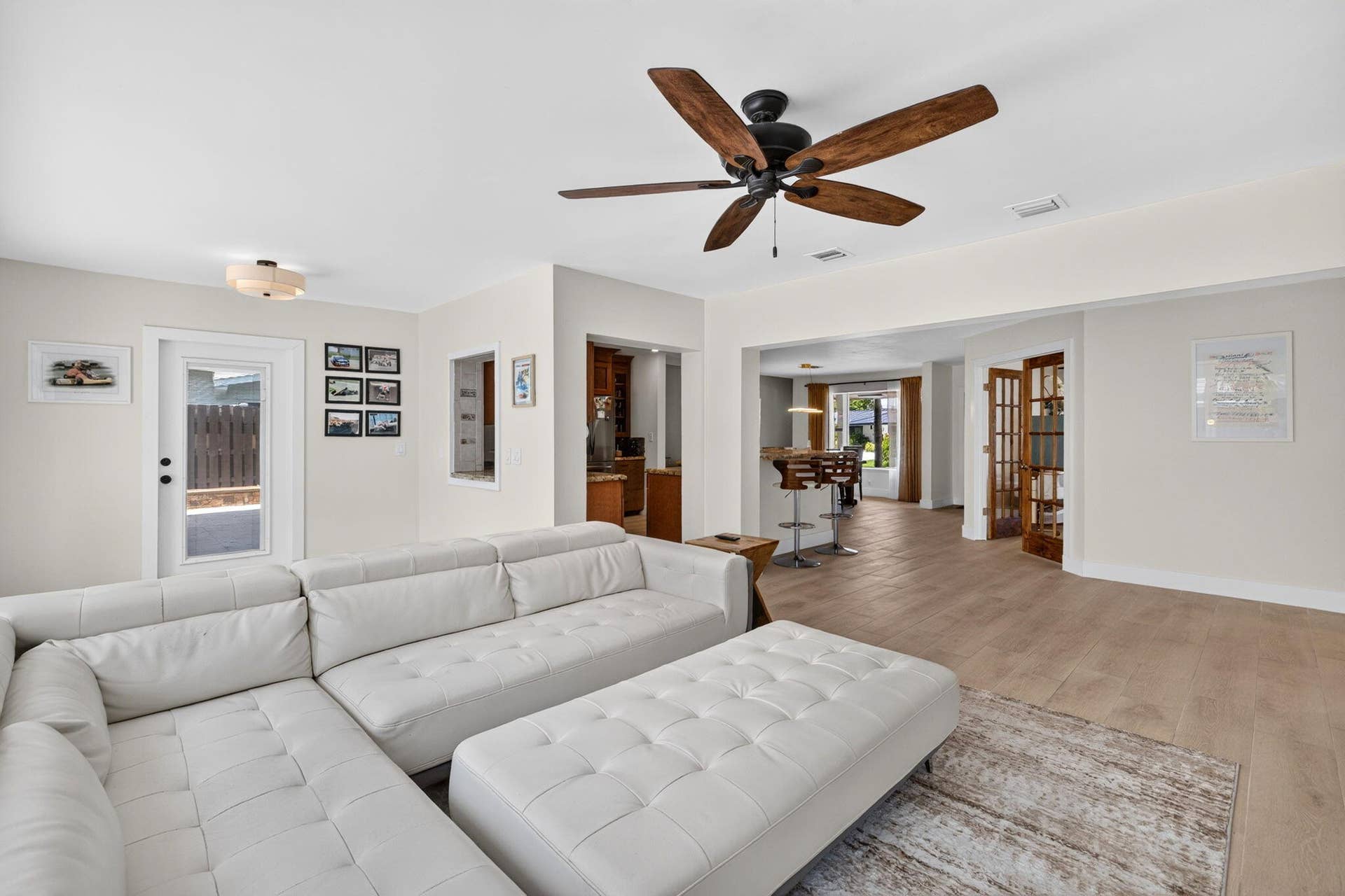 520 SE 14TH Street, Pompano Beach, FL 33060 16-web-or-mls-699A2870