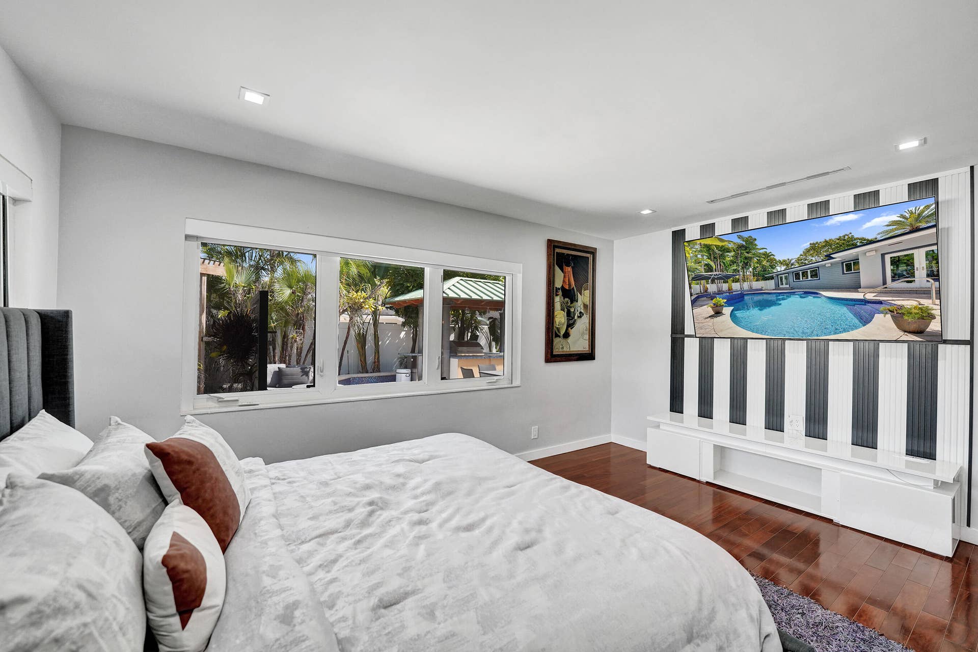 Guest bedroom #1